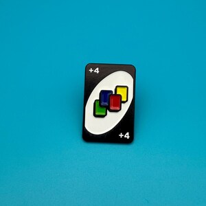 Vier karten ziehen, Pin, Geschenk, Present, Funny, Lustiger Anstecker, Statement, Weihnachtsgeschenk, Uno, Brettspiele, Brosche