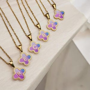 Trevo da sorte de quatro folhas Moda Seu nome da letra inicial Aço inoxidável banhado a ouro Roxo Azul Multicolorido Colar