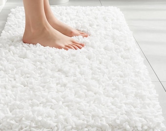 Soft White Shaggy Bath Mat: Absorbent Non-Slip Bathroom Rug