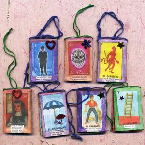 Pequeño loteria adorno de libro de cartas, ornamento, loteria, adorno de loteria, libro pequeño, libro de medios mixtos, libro, citas de buena suerte, libro en miniatura,