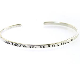 Shakespeare Bracelet, And Though She Be But Little, She Is Fierce, manchette argent sterling, citation de Shakespeare, Songe d'une nuit d'été