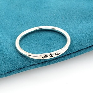 Sterling Silver Pet Memorial Ring: Winged Paw Print