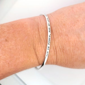 Pulseira de pulseira, pulseiras de prata personalizadas para mulheres, pulseira de prata esterlina estampada à mão, feita sob medida