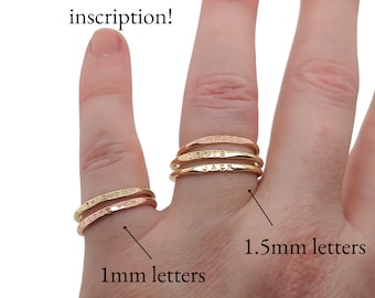 遺品整理 ゴールドリング 指輪 レディース 14K 14Kゴールドの重ね付けネームリング：パーソナライズされたママリング