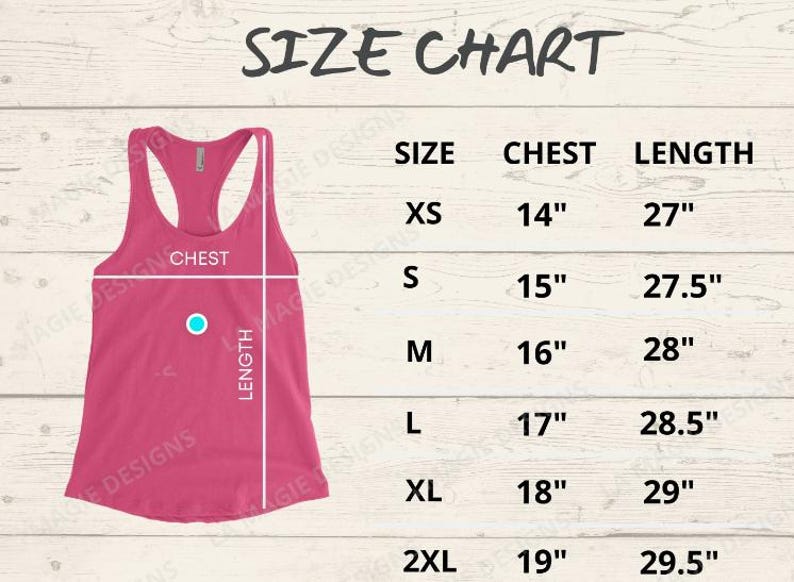 Op de afbeelding: Een roze tanktop met een maattabel. De tabel vermeldt maten XS tot 2XL, met borstmetingen van 35,56 cm tot 48,26 cm en lengtes van 68,58 cm tot 74,93 cm. De tekst "SIZE CHART" staat bovenaan.