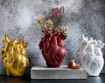 Gothic Heart Vase Vases For Flowers Creative Heart-Shaped Sculpture Customized Vase Heart-Shaped Art Resin Vase Desktop Home Decoration