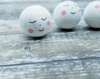 Round Head Spun Cotton- Angel Faces- 30 MM - Package of 3 Collage supplies