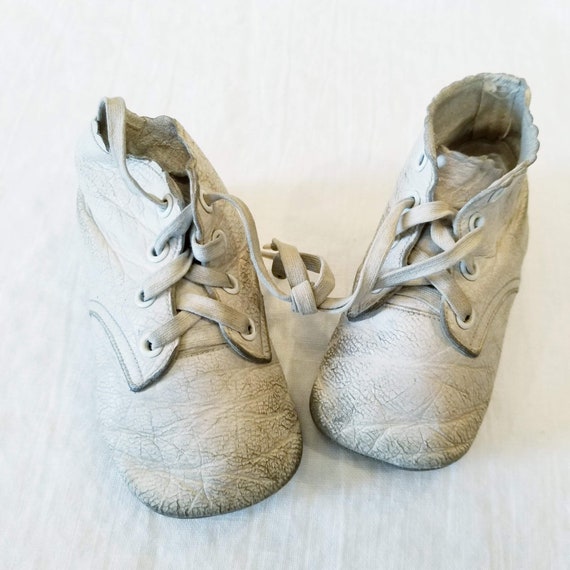 Vintage White Leather Baby Booties, Collectible, … - image 2