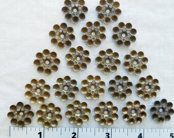 Vintage Brass Jewelry Findings- set of 20 daisy fliwer