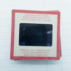 Diapositives photo vintage d'occasion - carrées, plastique, carton, lot de 10 ou 12, Kodachrome, ektachrome, transparence, super diapositive