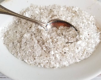 Gray Mica Flakes: Natural Glitter for Collage, Artisan Paper (1/4 oz)