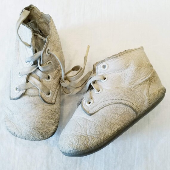 Vintage White Leather Baby Booties, Collectible, … - image 5