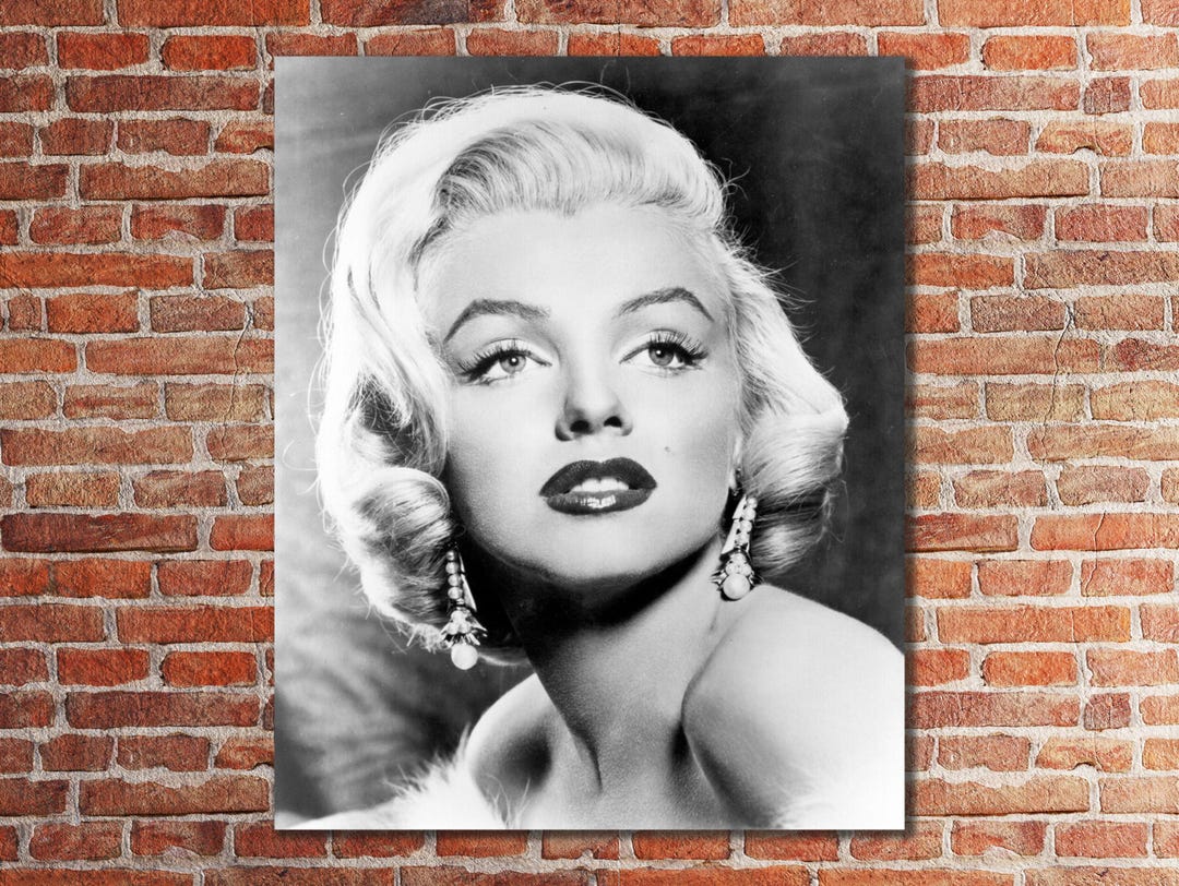 Marilyn Monroe Canvas Print, Black and White Vogue Poster, Wall Decor ...