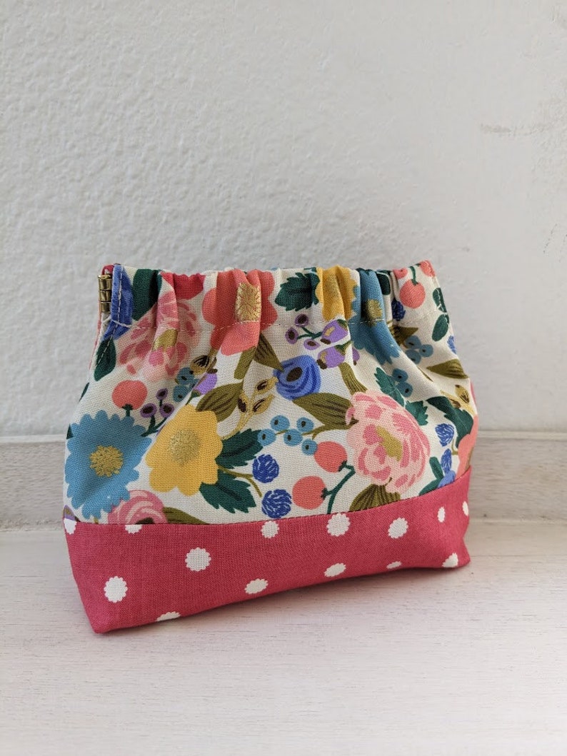 Mini Coin Purse / Small Cosmetic Pouch / Small Wallet / Card Holder / Bridesmaid / Pinch Purse Frame / Flex Purse Frame Bag Poppy Fields image 2