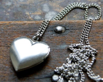 Stainless Steel Heart Locket Necklace with Vintage Stainless Steel Chain