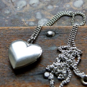 Stainless Steel Heart Locket Necklace with Vintage Stainless Steel Chain