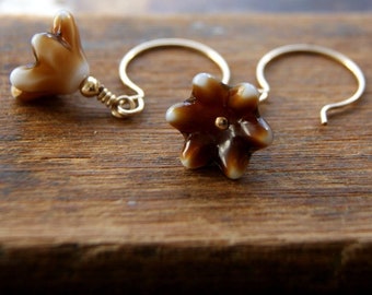 Flower Earrings, Vintage Brown and White Glass Flower Earrings