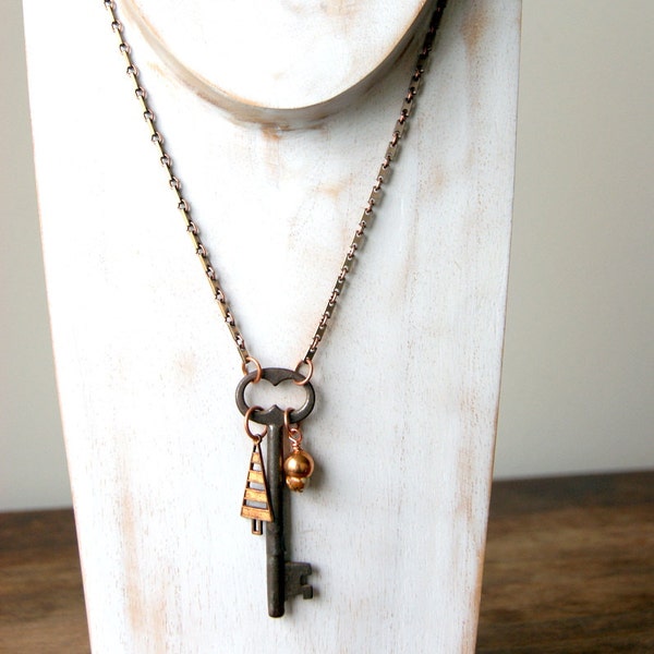 Antique Skeleton Key Necklace - tree charm - acorn - key jewelry - Woodlands Necklace - Winter - Holiday - gift under 50
