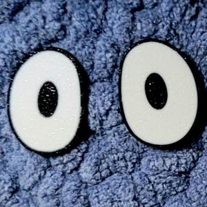 Fun Character Eyes for Blue Dog and many other characters: frogs, monsters, etc... for Crafts, Plushies and Crochet  - 6 sizes!