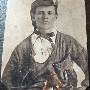 Jesse James "Rare Dressed" as a Quantrill Guerilla TinType C043NP