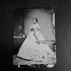 tintype of Mary Todd Lincoln in Bridal Gown Civil War C1006NP