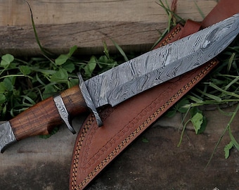Handmade Damascus Hunting Knife – Sharp Bowie Knife for Camping | Cool Personalized Gift for Him, Dad, Wedding, Birthday, Anniversary