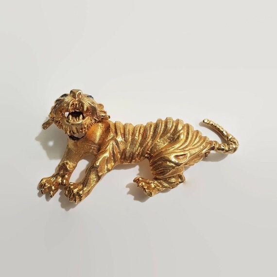 Vintage Tiger Gold Tone Brooch With Blue Rhinesto… - image 1