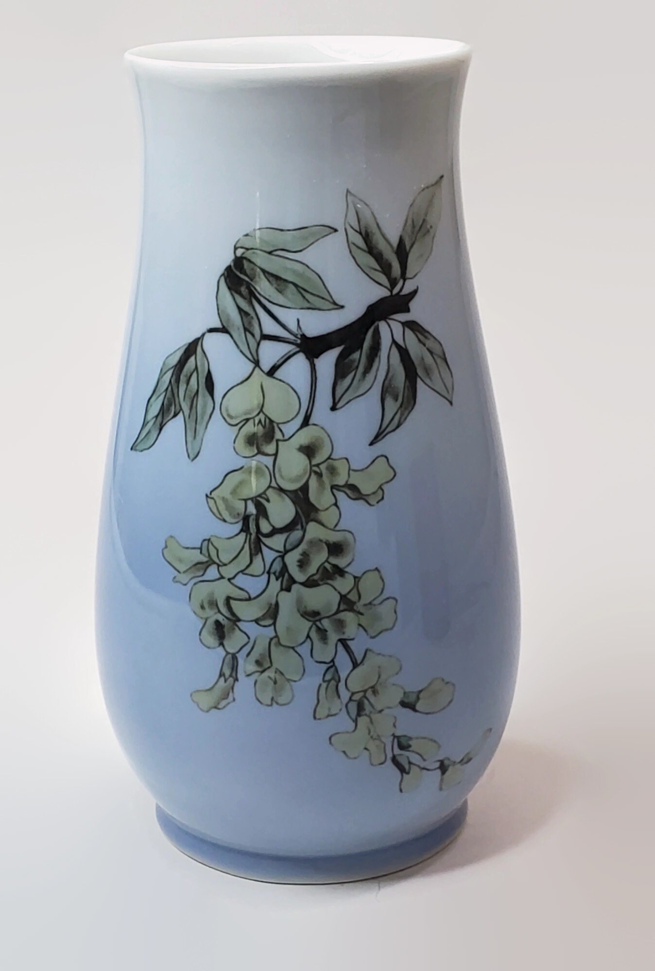 B and G Vase - Etsy Canada