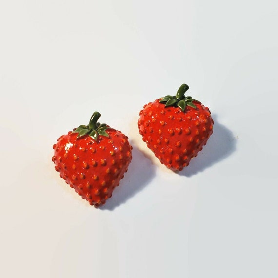Vintage Pair of Strawberry Pins Unsigned - image 1