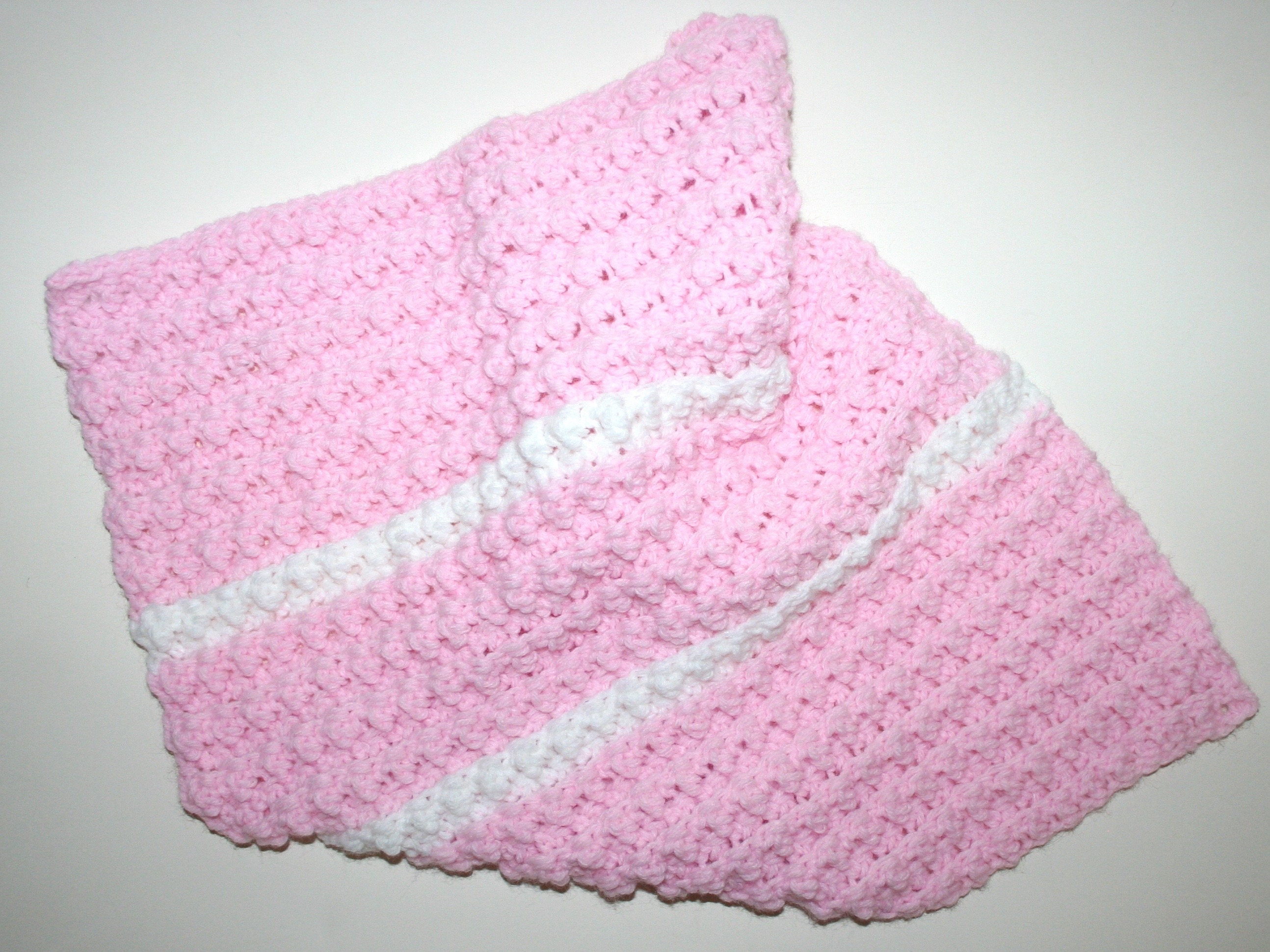 Crochet hook size for baby blanket 2025