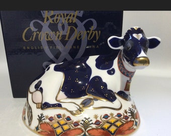 "Boxed Royal Crown Derby ""BUTTERCUP"" FRIESIAN COW Briefbeschwerer."