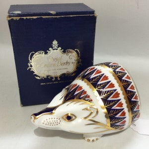 BOXED Royal Crown Derby IMARI HEDGEHOG Paperweight