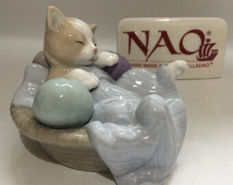 NAO by Lladro Porcelain Figurine of a Sleeping KITTEN in BASKET