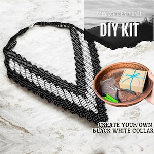 DIY Pärlhalsbandskit Svartvitt – Geometriskt tyskt smyckesset med mönster och handledning