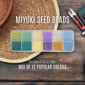 Mezcla popular de cuentas redondas Rocailles Miyuki, 12 colores, 60 g, cuentas redondas japonesas para bordar, hacer joyas y manualidades. Caja de regalo.