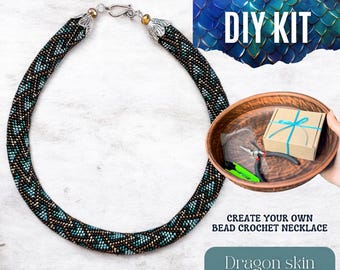 KIT DE BRICOLAJE Collar de cuerda de piel de dragón azul de ganchillo con cuentas - Fabricación de joyas Manualidades para adultos - Joyería de cuerda de bricolaje Tejido de cuentas Artesano Regalo - regalo para ella