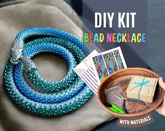 DIY キットで素敵なビーズ クロッシェ ネックレスを作成 - 初心者向け
