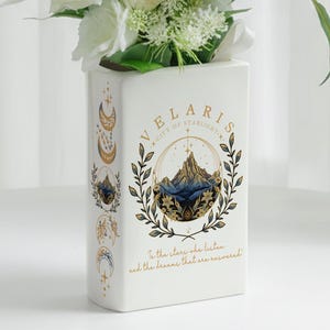 ACOTAR Book Vase, Velaris Book Vase, Feyre Archeron, Ceramic Book Shape Vase, Reading Room Flower Pot, Book Lover Gift, Ceramic Book Vase