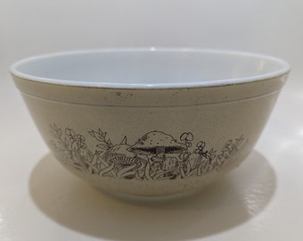 Pyrex Forest Fancies 403 Bowl