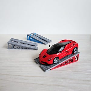 Miniatuur enkele autohelling, schaal 1/64 diecast display autohelling, mini garagediorama, 3D-geprint voor Hot Wheels-schaal