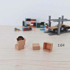 Cajas en miniatura, juego de 4, accesorios para dioramas a escala 1/64 para exhibiciones en miniatura, escenas de maquetas, manualidades, proyectos de hobby e impresión 3D.