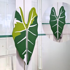 Slip-On Leaf Handles for IKEA MILSBO & RUDSTA Cabinet, No Tools Needed, 3D Printed Alocasia Frydek Variegated Plant Decor