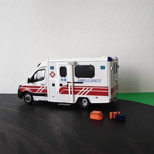 Set di ambulanza in miniatura, luce di scena montata su asta, faro per diorama di veicoli di emergenza, borse per traumi EMS, stampa 3D