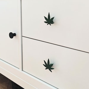 Weed Leaf Knobs for Door or Drawer, Marijuana Knob, Cannabis Handle, 420-Themed Cabinet Pull, Pot Leaf Door Knob, 3d print