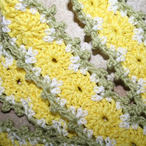 Flower Belt Accessory Crochet Pattern