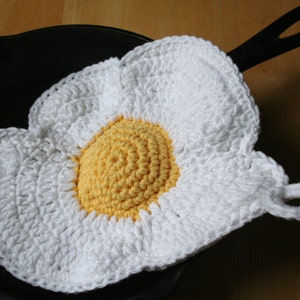 Fried Egg Pot Holder Hot Pad Crochet Pattern
