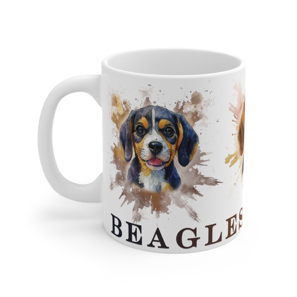 Mug Beagles & Coffee - Tasse avec portraits de chiens Beagle souriants, dans un style aquarelle.