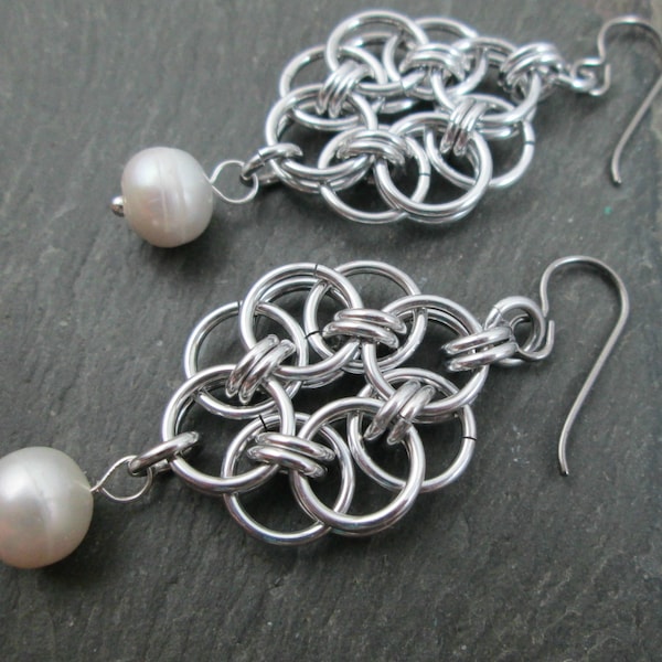 Chainmaille Earrings, Helm Weave, Chainmail Bridal Jewelry, Prom Accessories, Freshwater Pearl, Hypoallergenic