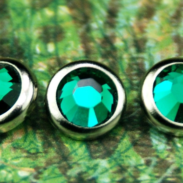 10 Emerald Crystal Hair Snaps - Round Silver Rim Edition -- Made with Geniune Crystal Rhinestones