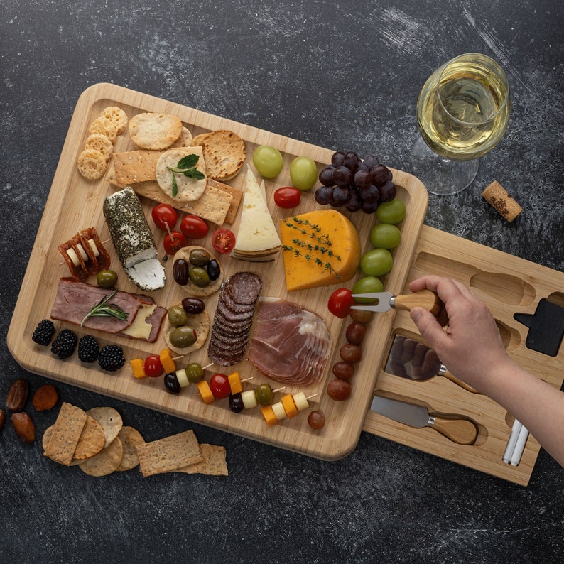 Charcuterie Board, Wedding Gift, Custom Cutting Board, Gift for The Home, Christmas Gift, Housewarming Gift, Gift for Mom, Personalized Gift, Gift for the Couple, Gifts for Girlfriend, Anniversary Gifts, Bridesmaid Gifts, Serving Board